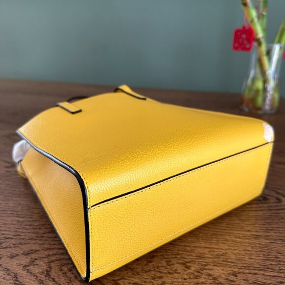 Marc Jacobs Yellow Tote Bag - Picture 5 of 12